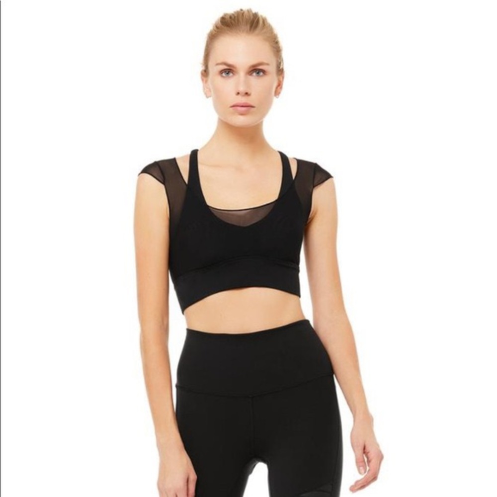 ALO YOGA THE JOYFUL SPORTS BRA IN BLACK SIZE SMALL